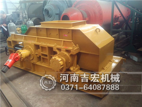 方解石破碎機(jī)，方解石粉碎機(jī)，破碎方解石設(shè)備碎石機(jī)！