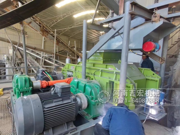 時(shí)產(chǎn)5-10噸制砂剛需？400×400對(duì)輥機(jī)完美匹配,投產(chǎn)即回本！