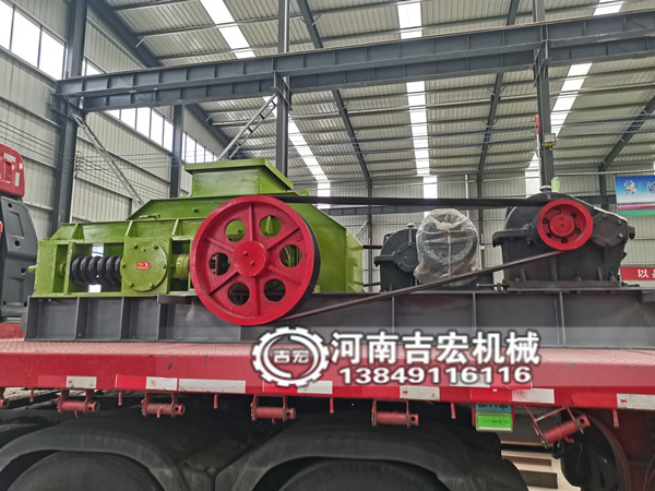 玻璃瓶雙齒輥破碎機(jī)在廢玻璃回收中的關(guān)鍵作用！